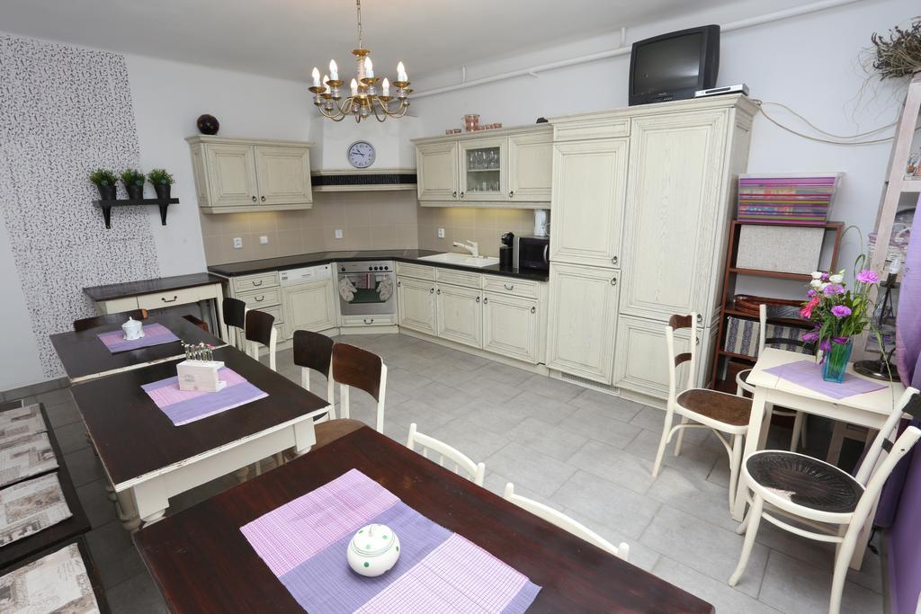 Vila Sazava Exteriör bild